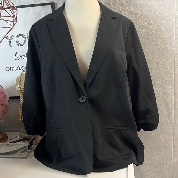 Torrid black blazer - Picture 1 of 13